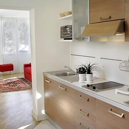 Lägenhetshotell Ognina 4*