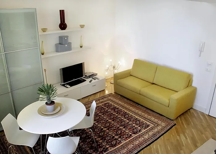 Aparthotel Ognina 4*
